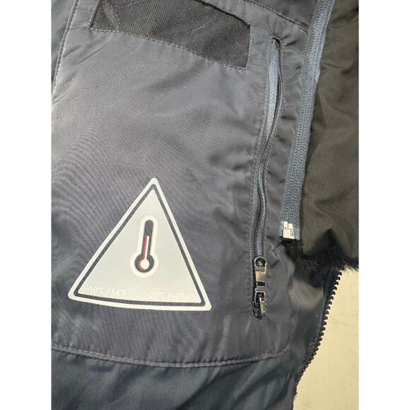 Pause Canada puffer jacket size M women's great condition - Picture 3 of 9